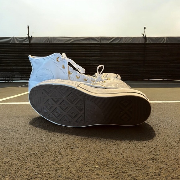 Converse All Star Two Tone High Top Leather Sneakers Black/White/Cream. - Picture 10 of 10